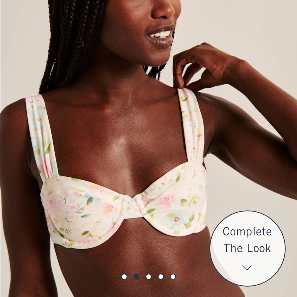 NWT Wide Strap Pleated Underwire Bikini Top in White Floral